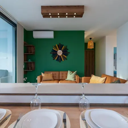 Апартаменты Beachcomber 2-bedroom In *